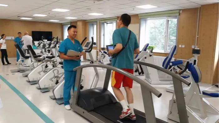 患者體驗心臟康復訓練